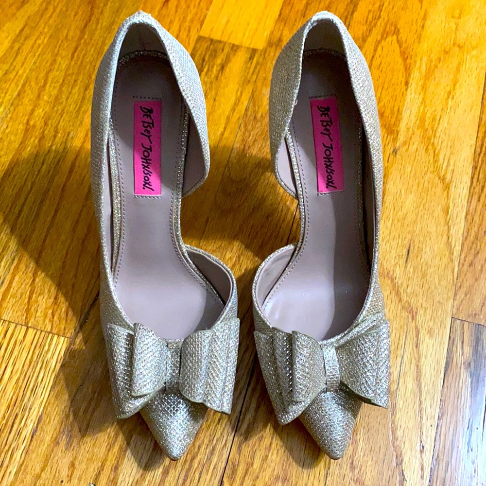 Gold Betsey Johnson Bow Heels